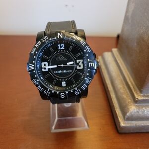 Black Quiksilver Men's Watch with Rotatable Compass Bezel